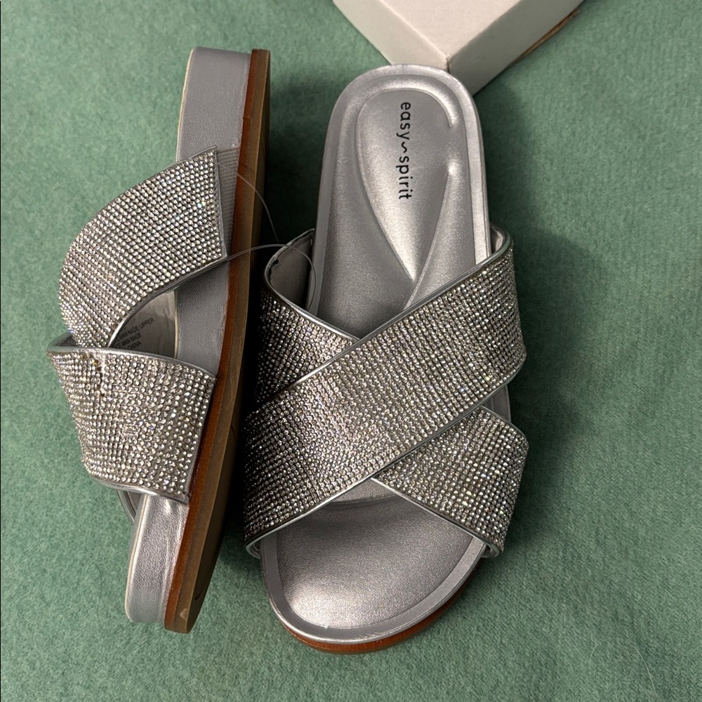 NWT Easy Spirit SEJUDY’s Glittering Silver Slip On Sandals Criss Cross Straps 6 - Picture 11 of 16